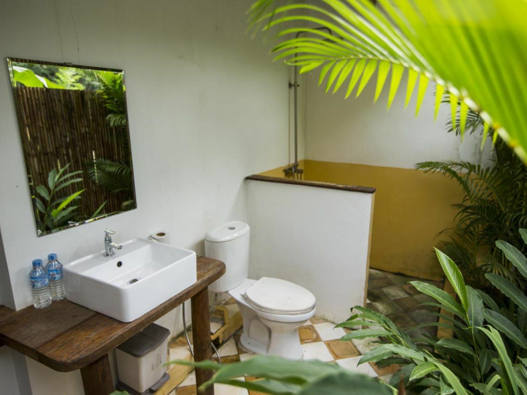 Champa Lodge Kampot Exteriör bild